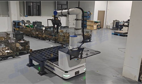 復(fù)合機器人在CNC行業(yè)的應(yīng)用 自動化上下料與換刀解決方案及設(shè)備安裝服務(wù)