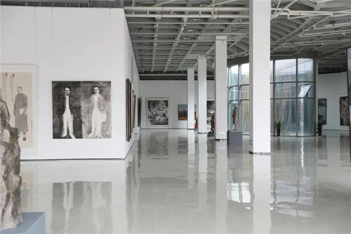 藝術與商業的交融 百年江蘇美術精品創作工程作品展張家港站啟幕，聯動建筑裝飾材料銷售新風尚